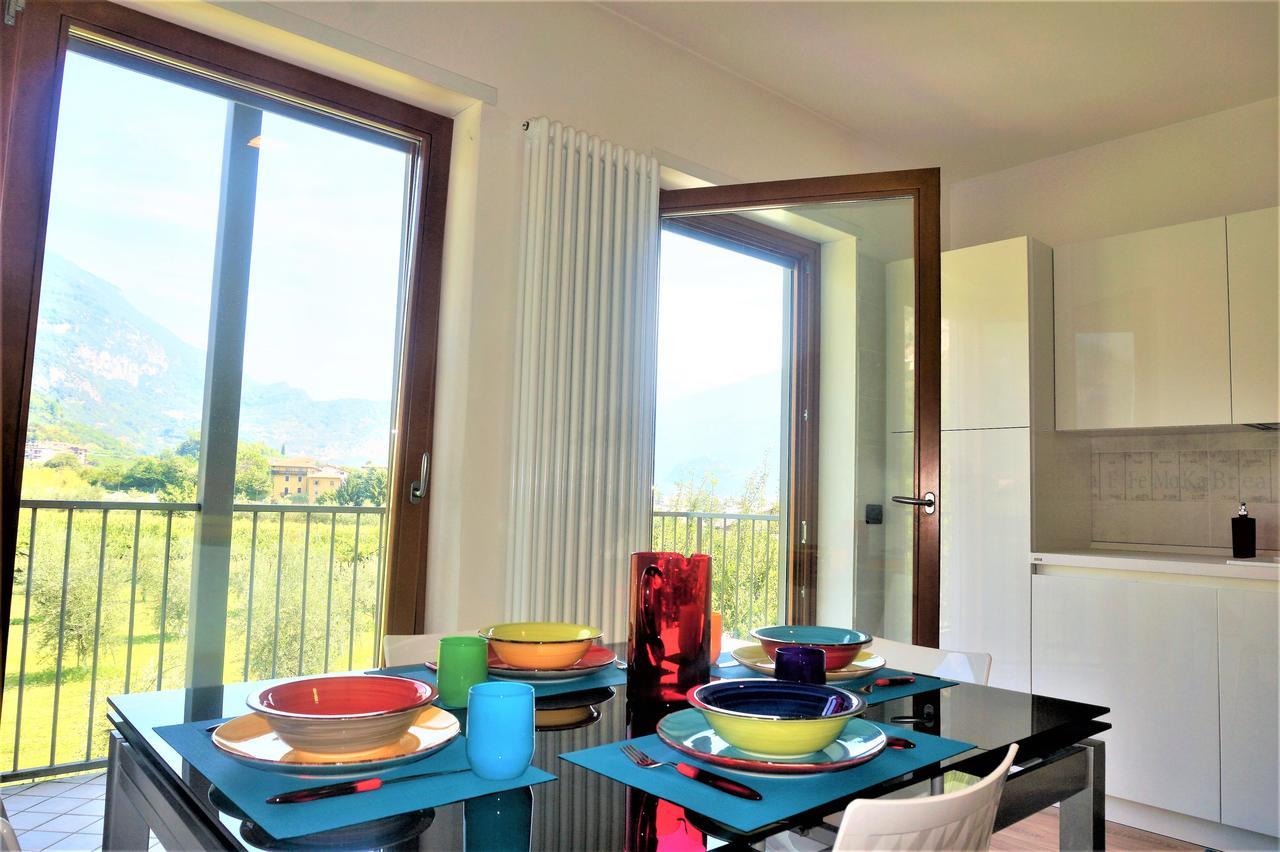 Apartament Deluxe Mayde Apartamento Riva del Garda Exterior foto