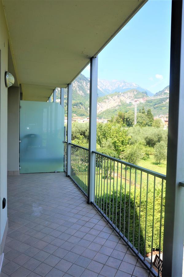 Apartament Deluxe Mayde Apartamento Riva del Garda Exterior foto