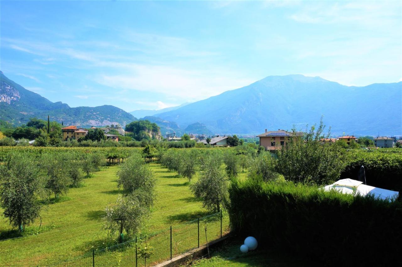 Apartament Deluxe Mayde Apartamento Riva del Garda Exterior foto
